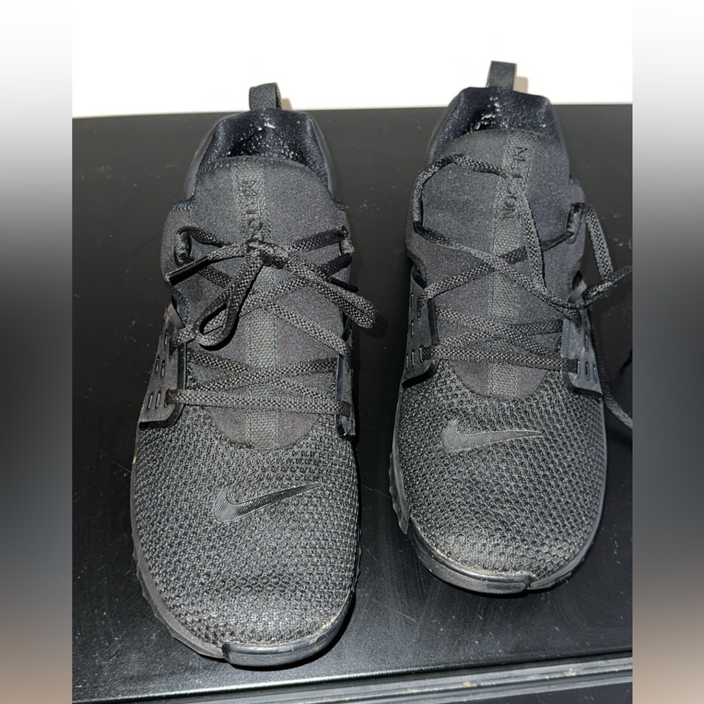 Size 11 Men’s Nike Metcon 2 “Triple Black”